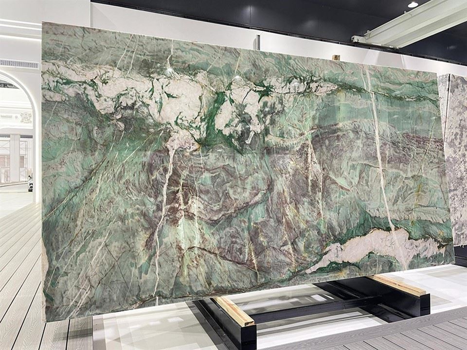 Vesuvio Quartzite Slabs